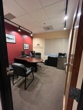 1500 Eisenhower Ln, Lisle, IL for lease Interior Photo- Image 2 of 14