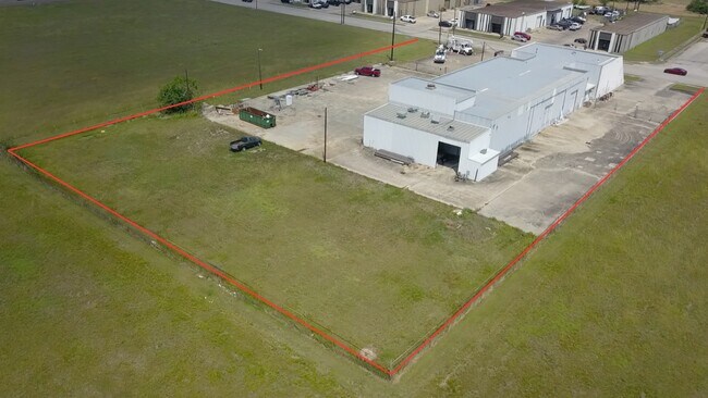 Plus de détails pour 3701 E Rio Grande St, Victoria, TX - Industriel à vendre