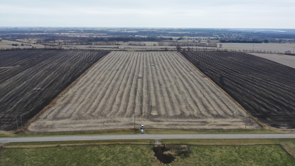 2926 E 5th Rd, La Salle, IL for sale - Primary Photo - Image 1 of 2