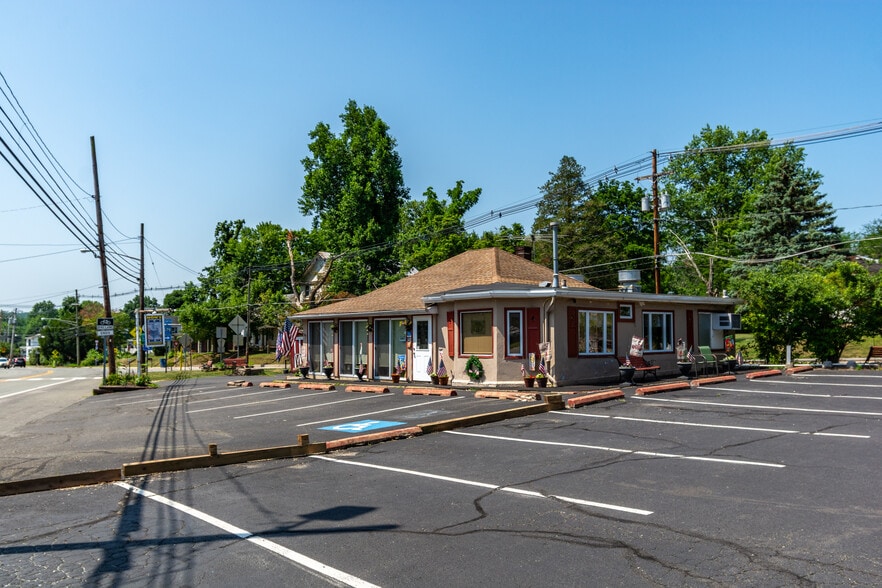 36 John Ringo Rd, Ringoes, NJ for sale - Building Photo - Image 2 of 41