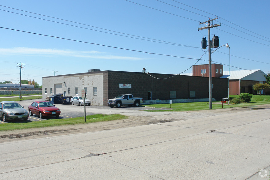 1614 Fuller Rd, West Des Moines, IA for lease - Primary Photo - Image 1 of 3