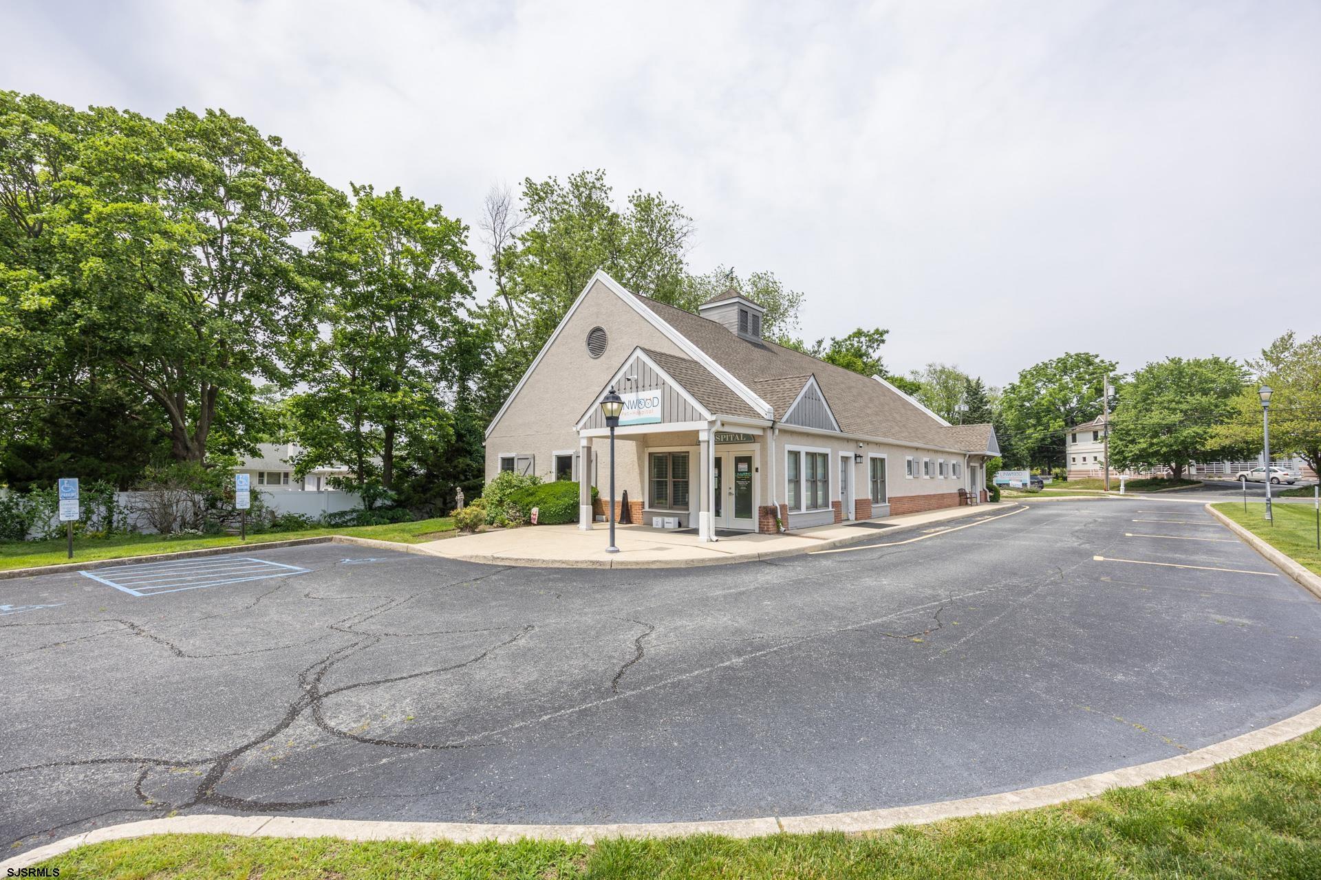 535 Maple Ave, Linwood, NJ for lease Primary Photo- Image 1 of 31