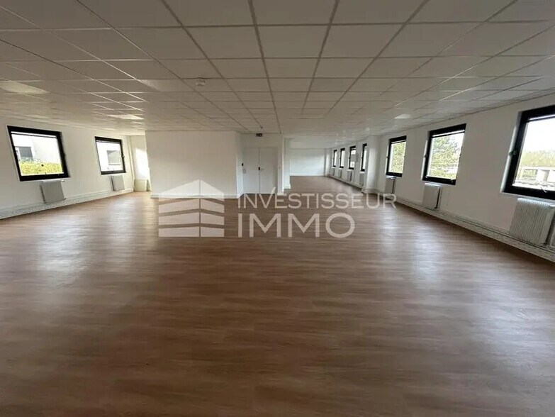 Bureau dans Cergy à louer - Photo intérieure - Image 1 de 6