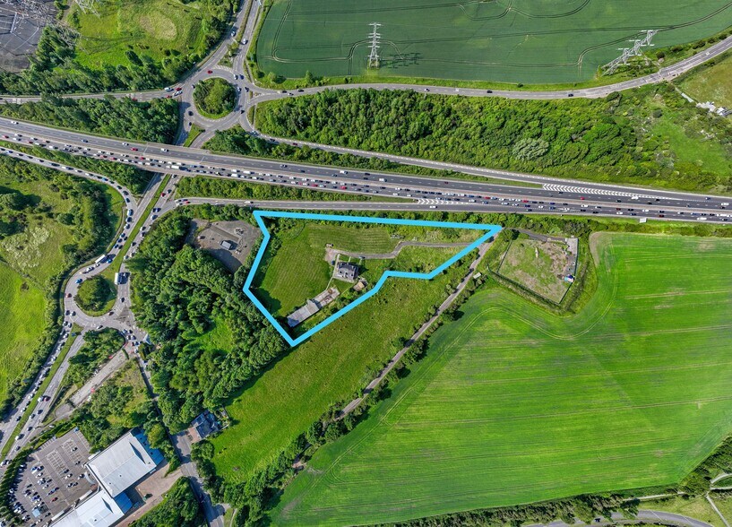 7 Langloan Rd, Loanhead à vendre - Photo du bâtiment - Image 2 de 8