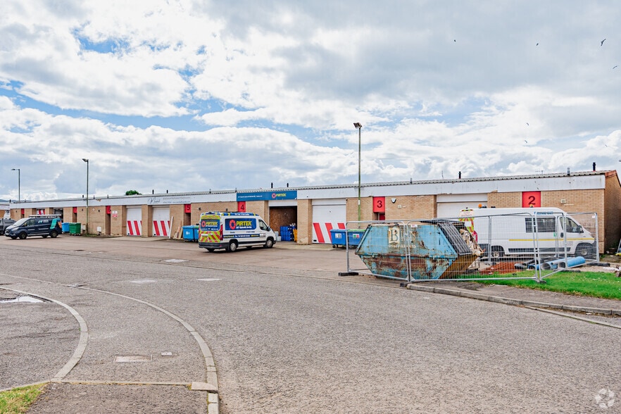 Arran Pl, Perth for lease - Primary Photo - Image 1 of 8