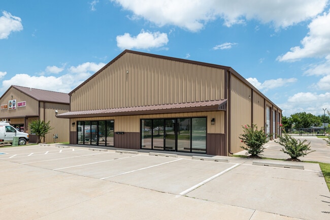Plus de détails pour 8810-8880 S Sunnylane Rd – Industriel à vendre, Oklahoma City, OK