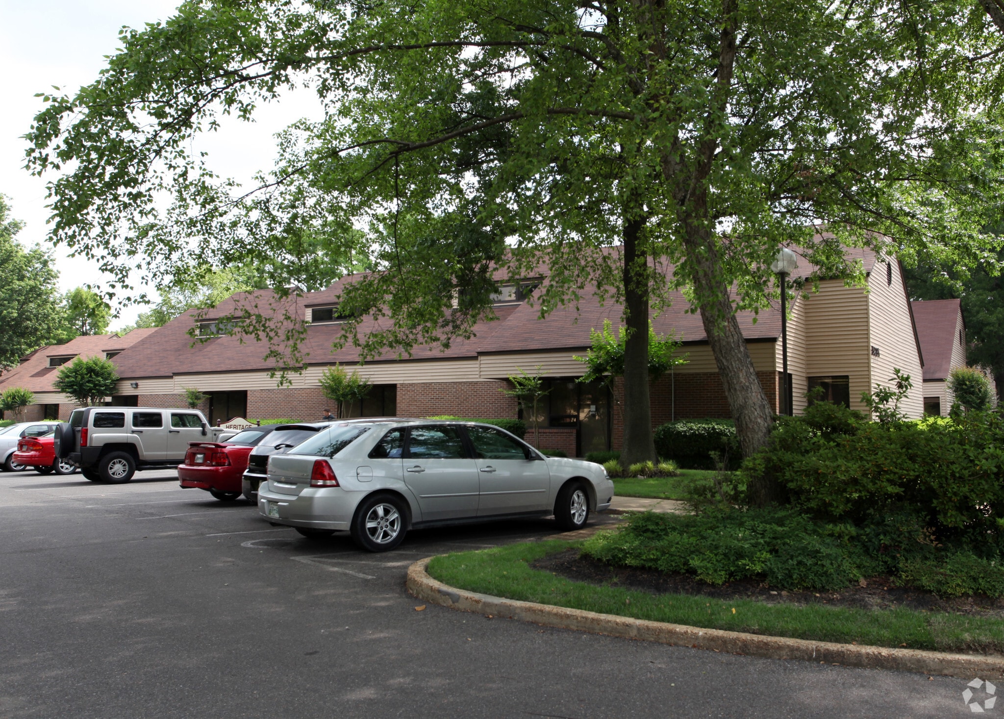 2893 S Mendenhall, Memphis, TN for lease Primary Photo- Image 1 of 11