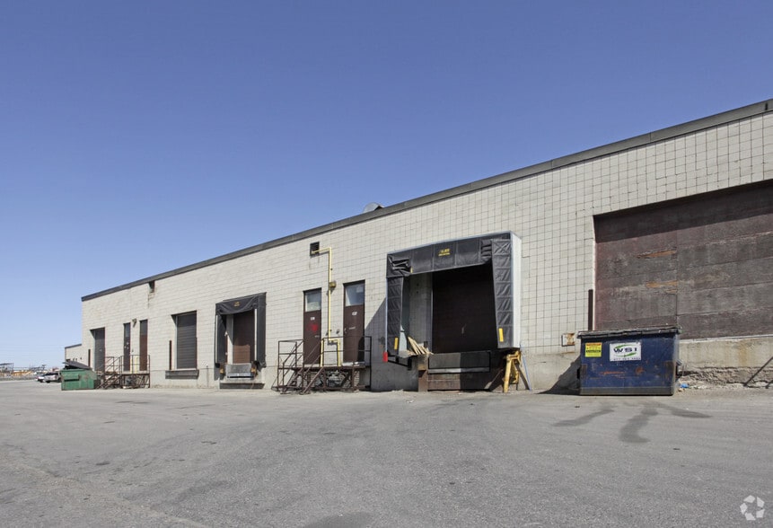 7171 Torbram Rd, Mississauga, ON for sale - Building Photo - Image 2 of 2