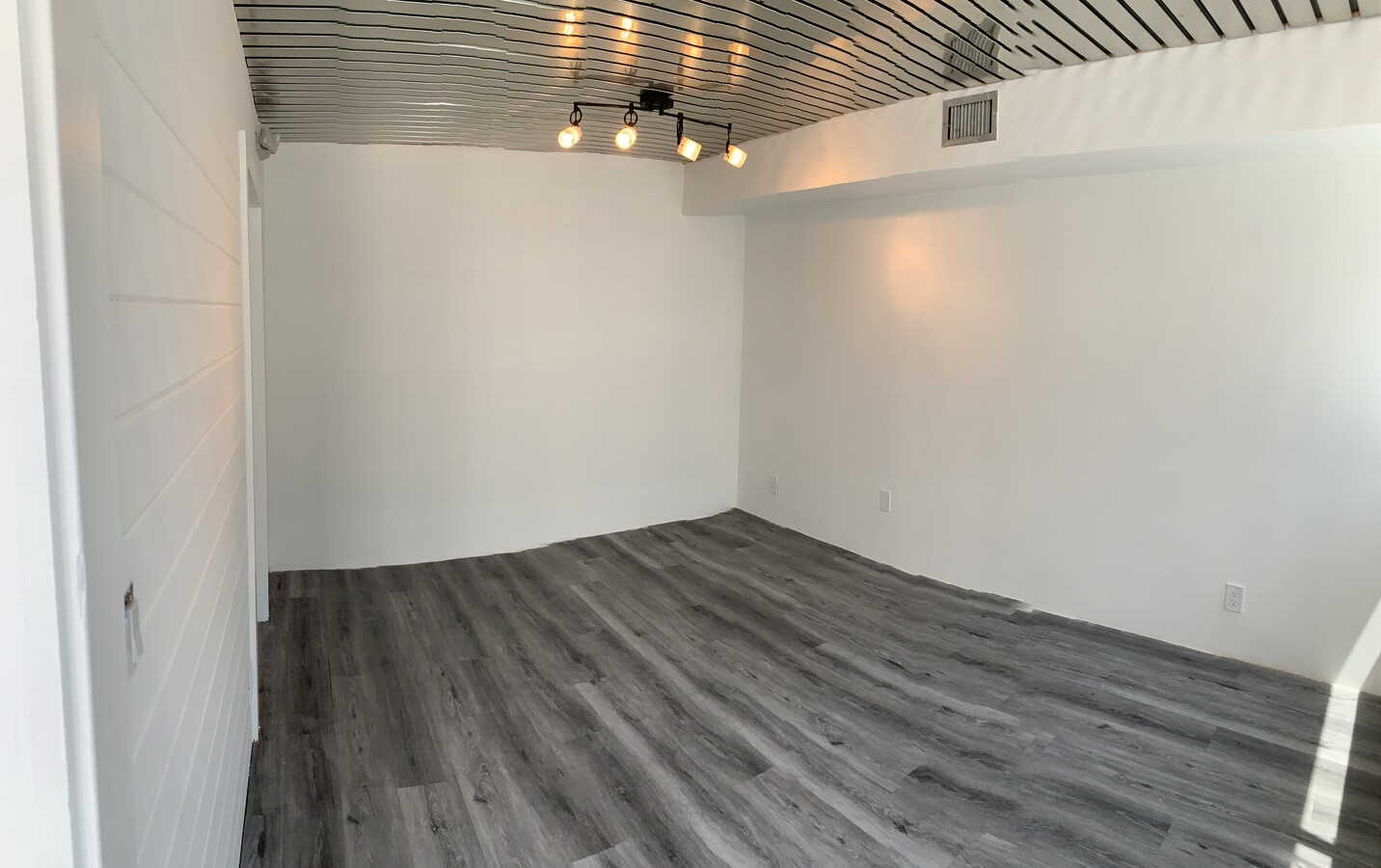 14200-14238 SW 136th St, Miami, FL 33186 - Unité 14232 -  - Photo intérieure - Image 1 of 10