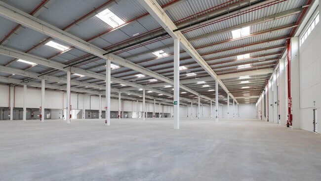 More details for Calle Agustín de Betancourt, 5 - 9, Getafe - Industrial for Lease