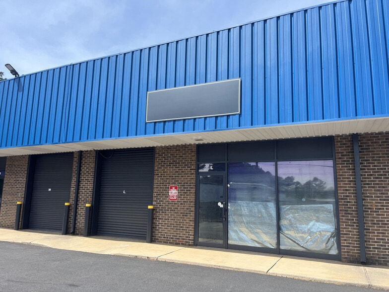 1701 McCoba Dr SE, Smyrna, GA for lease - Building Photo - Image 1 of 5