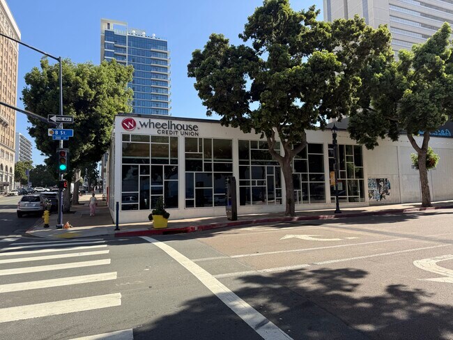 More details for 300-320 B St, San Diego, CA - Retail for Lease
