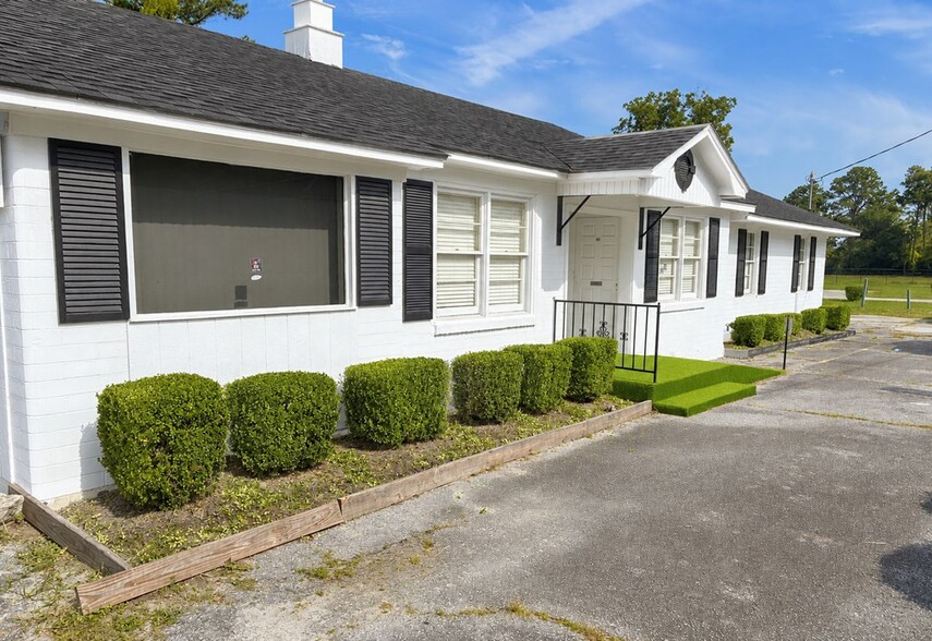 1244 N Lee St, Valdosta, GA à vendre - Photo du bâtiment - Image 3 de 10