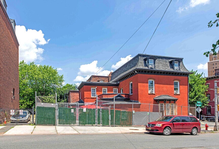 521-523 Washington St, Newark, NJ à vendre - Photo du bâtiment - Image 2 de 9