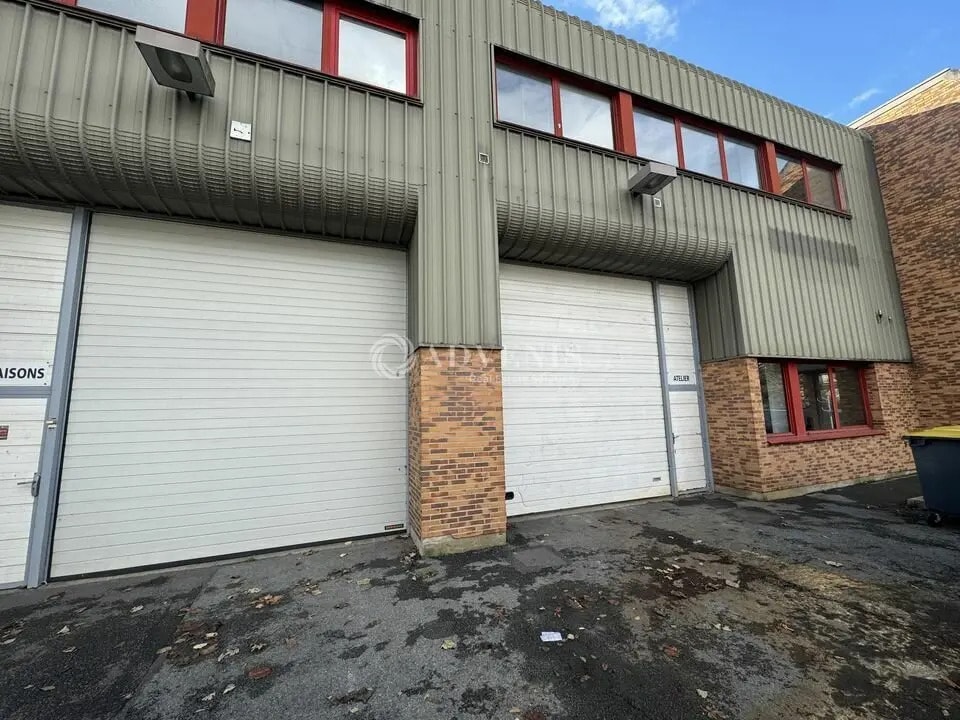 Flex in Le Blanc-Mesnil for lease Building Photo- Image 1 of 10