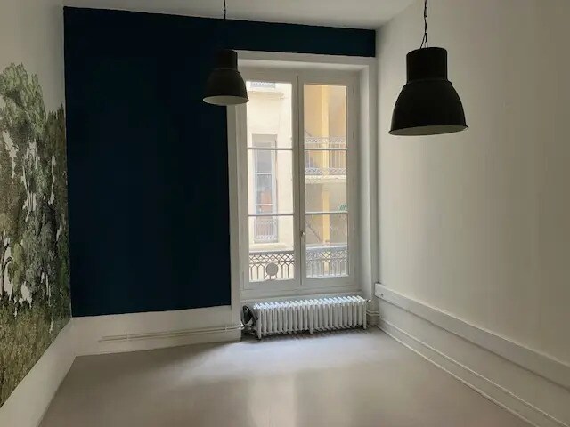 81 Rue De La République, Saint-Denis for lease Interior Photo- Image 1 of 23