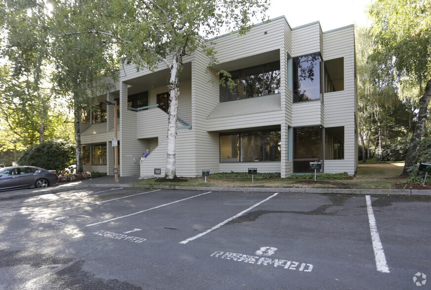 5520 NW MacAdam Ave, Portland, OR for lease - Primary Photo - Image 1 of 6