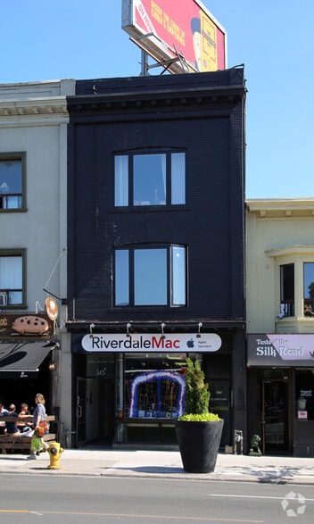 345 Danforth Ave, Toronto, ON for sale - Primary Photo - Image 1 of 1