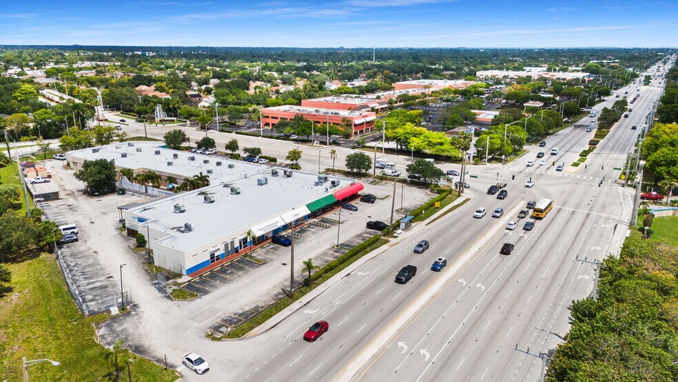 1401 S State Road 7, North Lauderdale, FL à louer - Photo du bâtiment - Image 3 de 15