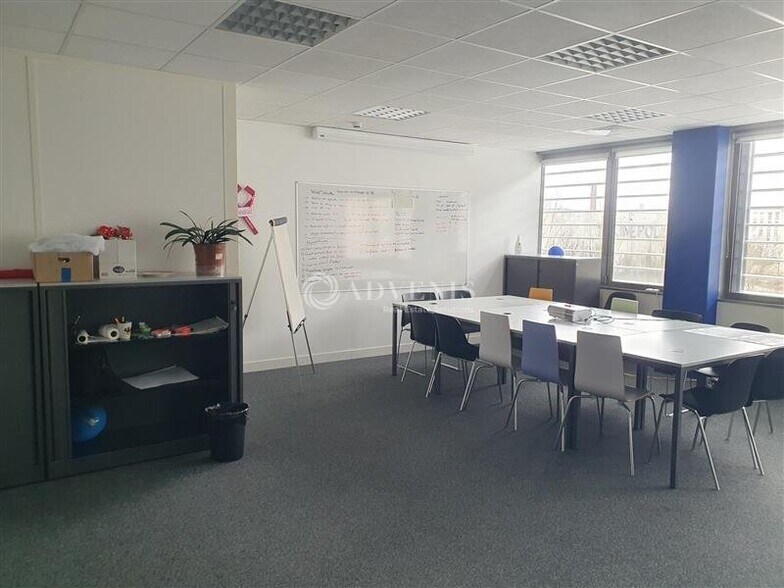 Office in Nancy for lease - Interior Photo - Image 2 of 8