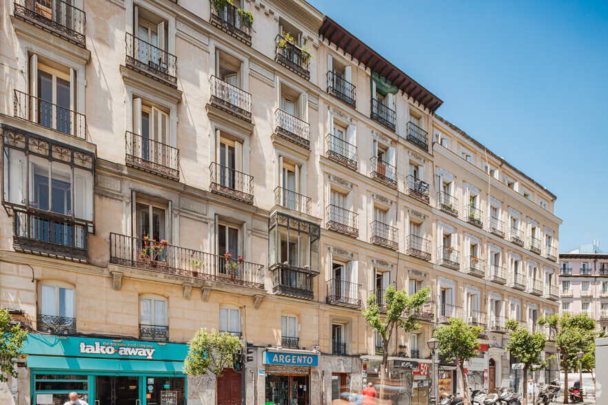 Calle Fuencarral, 89, Madrid, Madrid for sale - Building Photo - Image 3 of 5