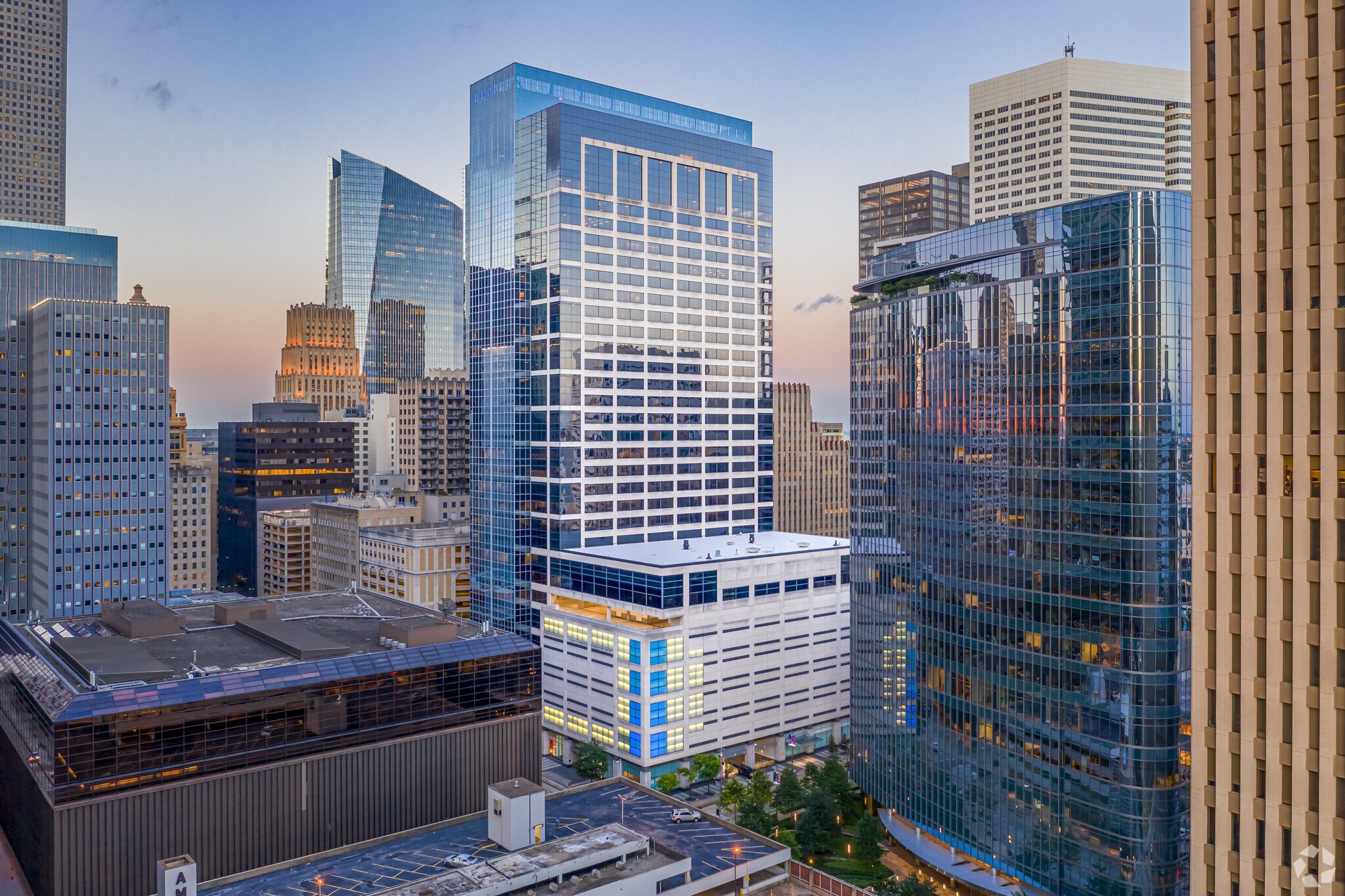 1000 Main St, Houston, TX à louer Photo du bâtiment- Image 1 de 56