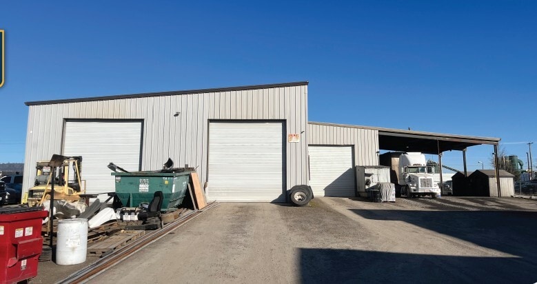 930 Antelope Rd, White City, OR for lease Building Photo- Image 1 of 4