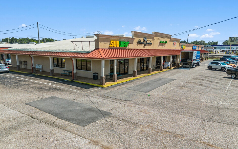 206 E Reelfoot Ave, Union City, TN à vendre - Photo du bâtiment - Image 2 de 17