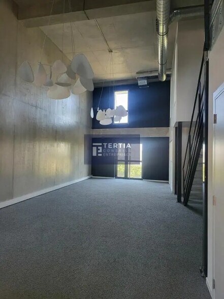 Office in Montpellier for sale - Interior Photo - Image 2 of 9