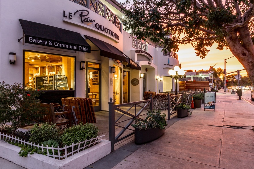 13050 San Vicente Blvd, Los Angeles, CA for lease - Building Photo - Image 3 of 17
