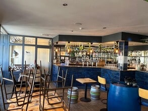 44 High St, Cowbridge for sale Interior Photo- Image 1 of 4