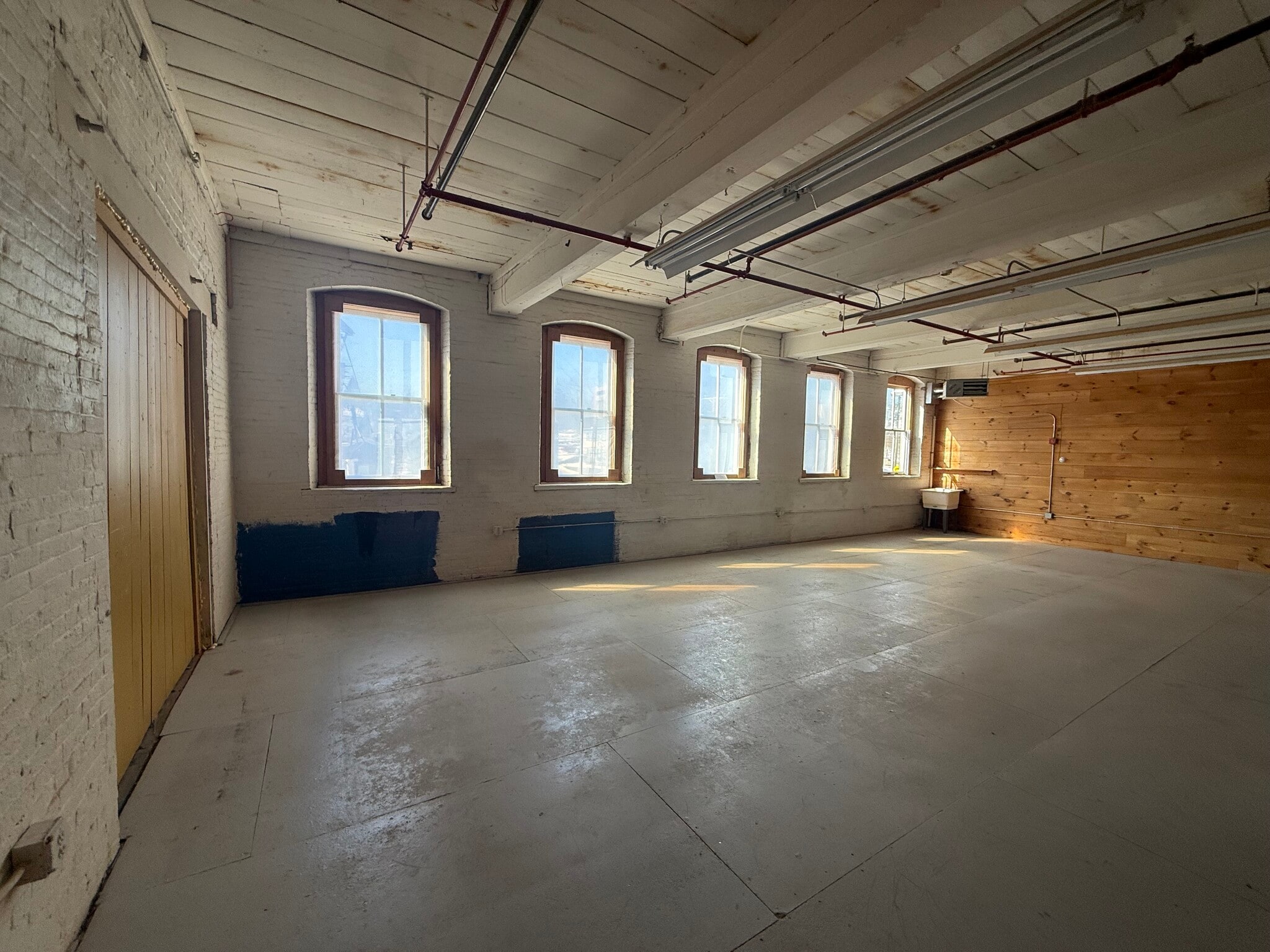 1 Front St, Rollinsford, NH for lease Interior Photo- Image 1 of 5