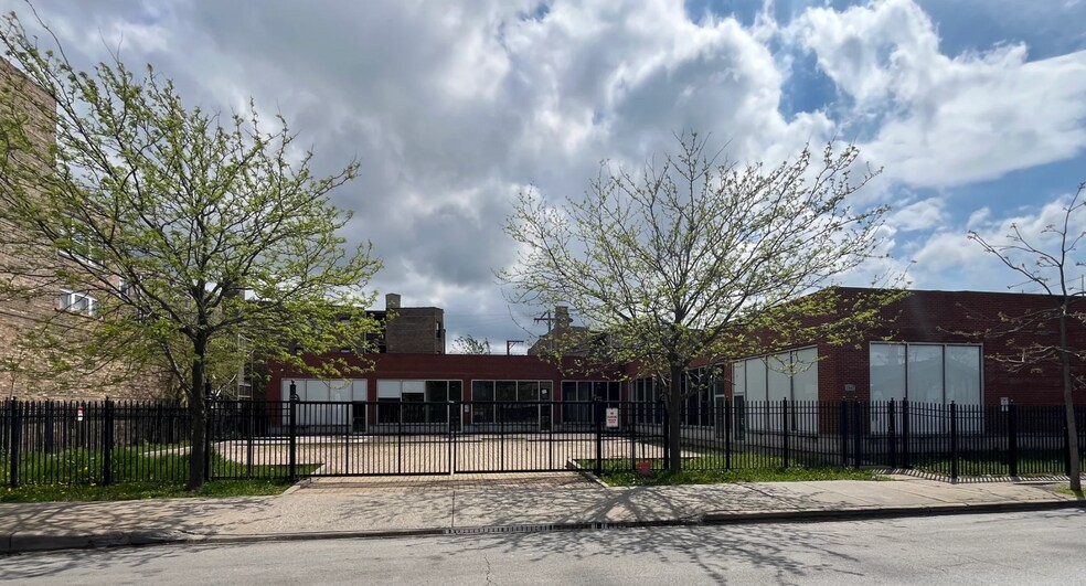 1741 W 79th St, Chicago, IL à vendre - Photo du bâtiment - Image 1 de 3