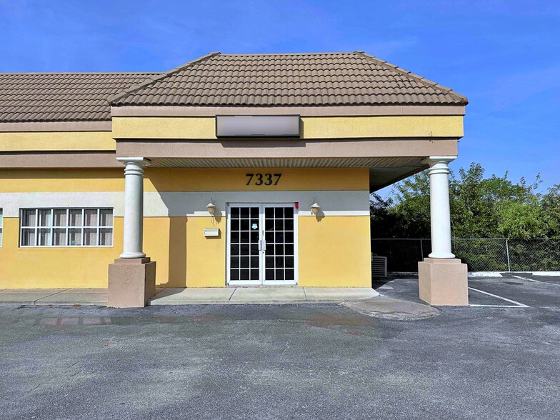 7335-7337 Little Rd, New Port Richey, FL à vendre - Photo du bâtiment - Image 1 de 1