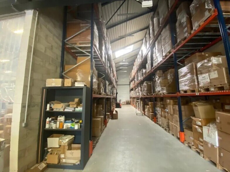 Local d'activités dans Cormeilles-en-Parisis à vendre - Photo intérieure - Image 2 de 6