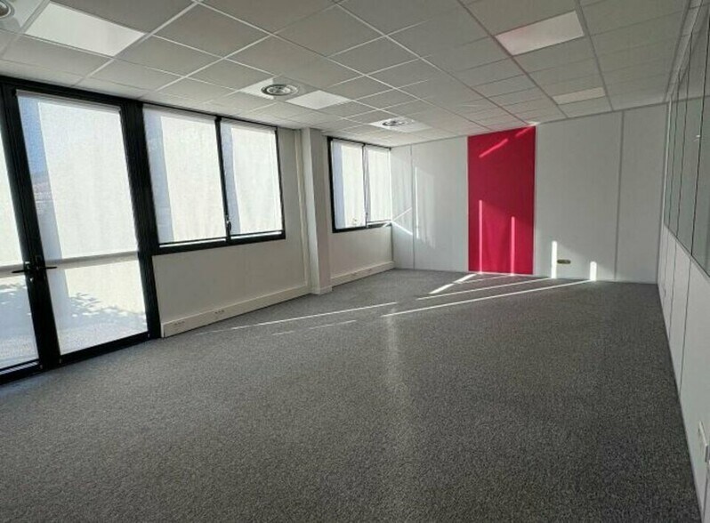 25 Rue Saint Jean De Dieu, Lyon for lease - Interior Photo - Image 2 of 15