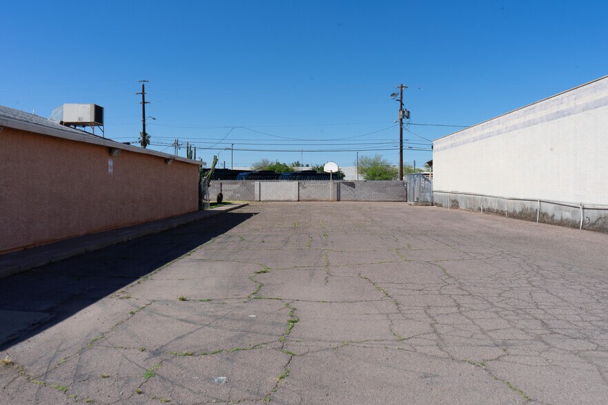 1702 & 1706 E Jefferson St, Phoenix, AZ à vendre - Photo du bâtiment - Image 2 de 10