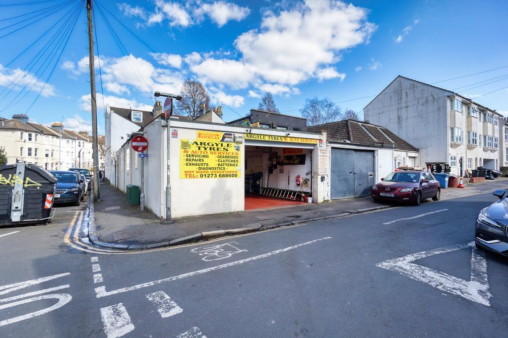 21A Campbell Rd, Brighton for lease Building Photo- Image 1 of 11