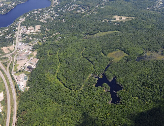 Plus de détails pour 00 Hollywood Dr, Huntsville, ON - Terrain à vendre