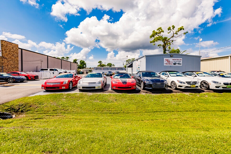 2290 Bruner Ln, Fort Myers, FL for sale - Building Photo - Image 2 of 4