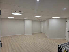 345 E 37th St, New York, NY for lease Interior Photo- Image 2 of 5