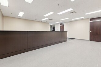 15 Rue Gamelin, Gatineau, QC for lease Interior Photo- Image 2 of 17