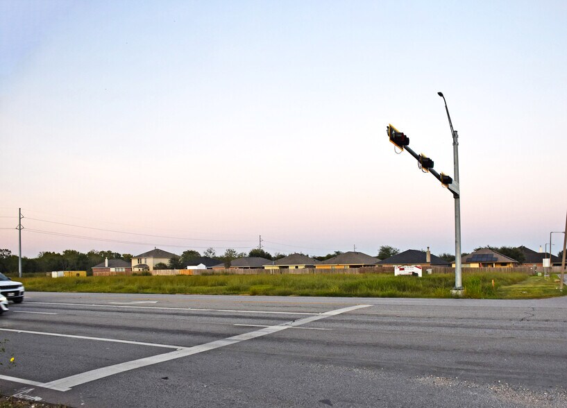 5432 TX-35, Alvin, TX for sale - Building Photo - Image 3 of 5