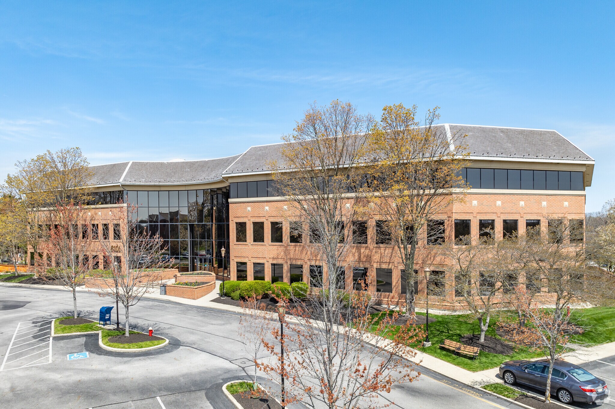 8101 N High St, Columbus, OH à louer Photo principale- Image 1 de 21