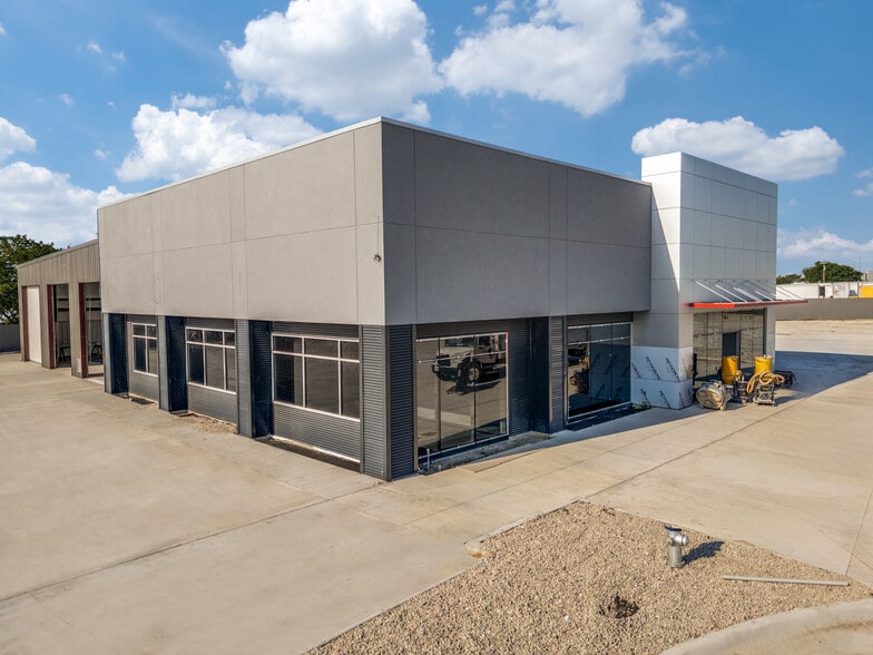 34930 Lyndon B Johnson Fwy, Dallas, TX for lease - Building Photo - Image 3 of 10