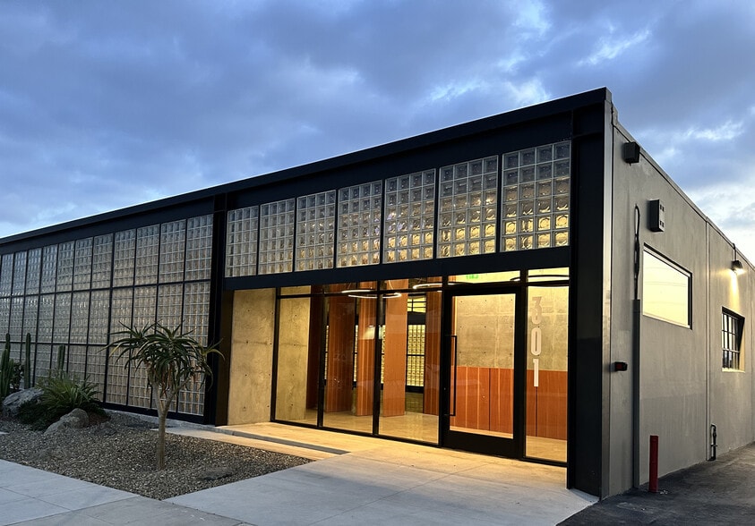 301 S Flower St, Burbank, CA for sale - Building Photo - Image 1 of 7