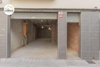 Plus de détails pour Multi-résidentiel à vendre