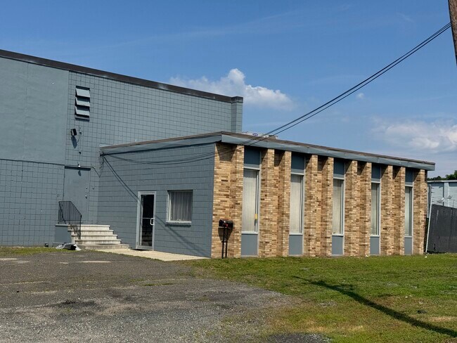 Plus de détails pour 44 Turnbull St, Springfield, MA - Bureau à louer