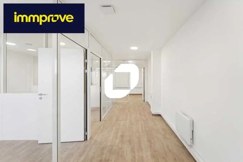 Office in Saint-Jean-de-Védas for lease - Interior Photo - Image 3 of 16