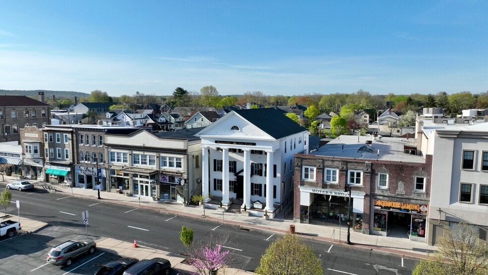 312-314 W Broad St, Quakertown, PA à vendre - Photo du bâtiment - Image 3 de 83